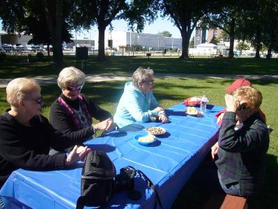 Joan Martin, Donna Silos, Margit Mastere, Anita,
                Alice Bruett